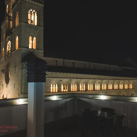 Palazzo Duomo E Hammam فندق مبيت وإفطار ألتامورا